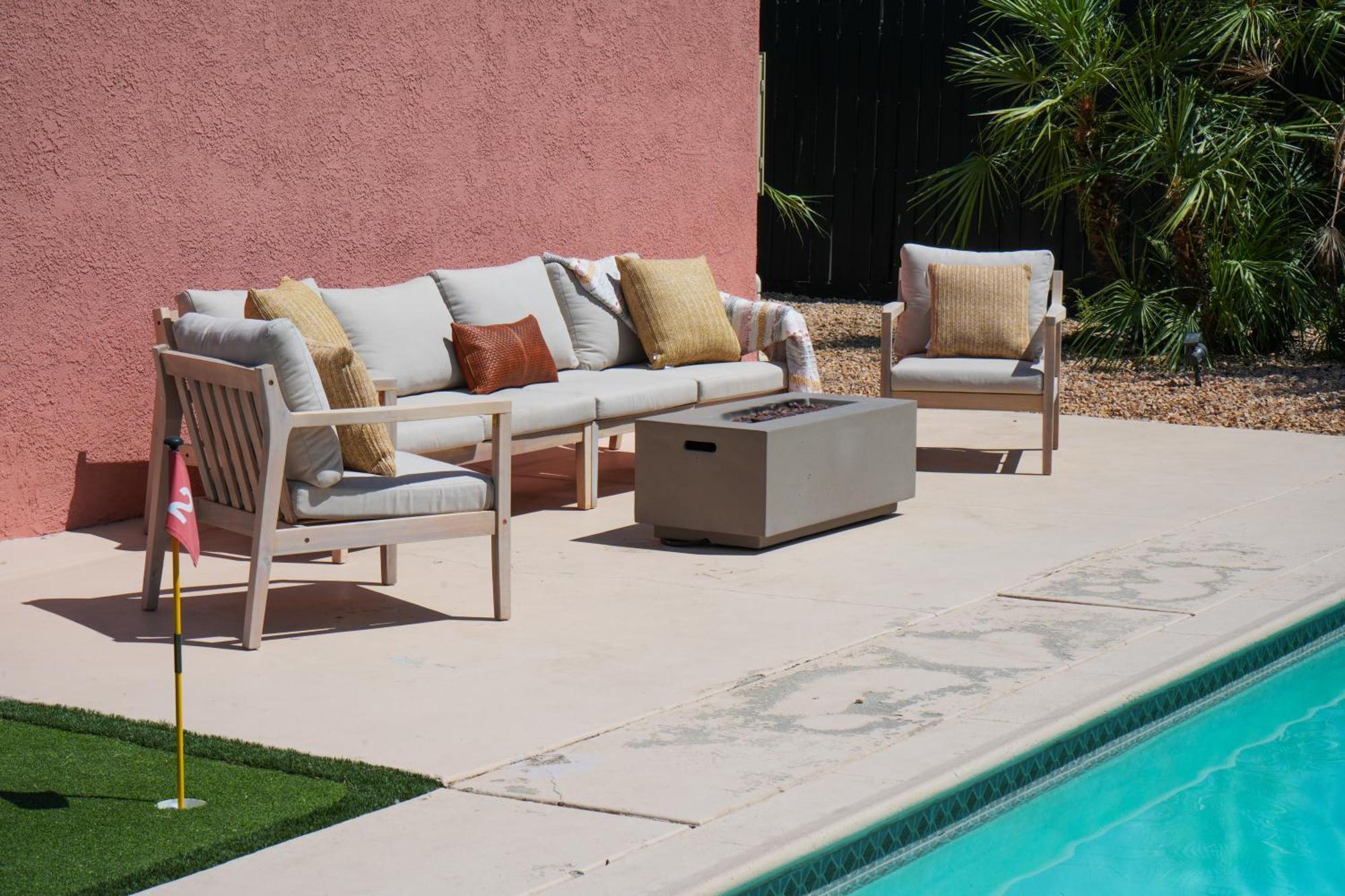 The Pink Cactus - Desert Retreat - Luxe Pool, Golf & Game Room インディオ エクステリア 写真